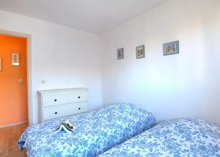 Apartament Les Terres Marines-2 By Interhome Sainte-Maxime